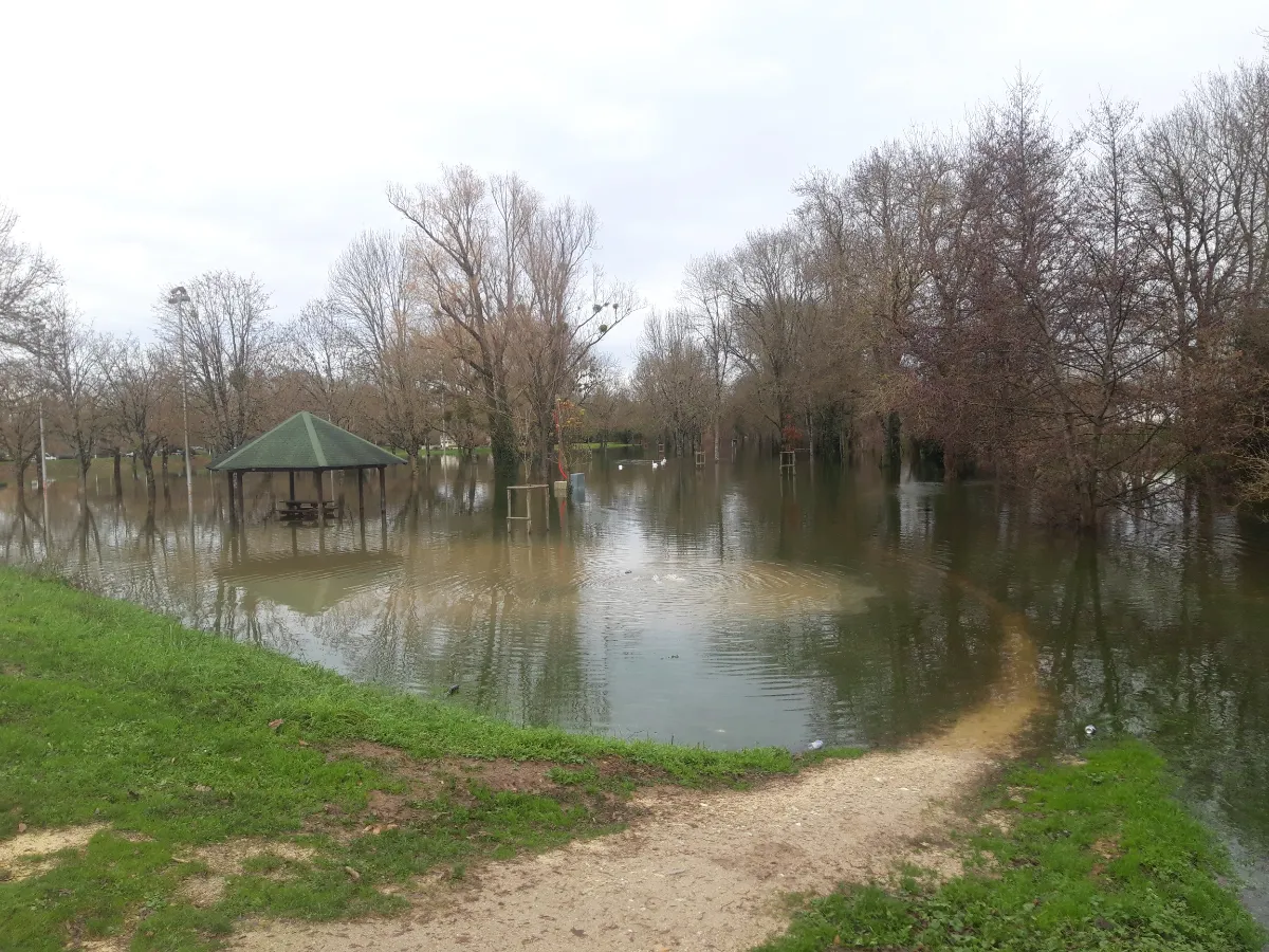 Inondations 2023 - L'Anguienne à Angoulême